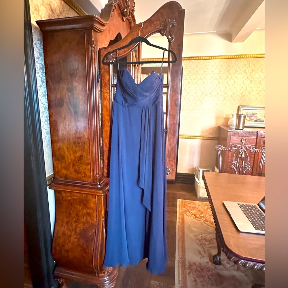 Gorgeous Navy Dress - never altered/tailored - perfect for black tie wedding